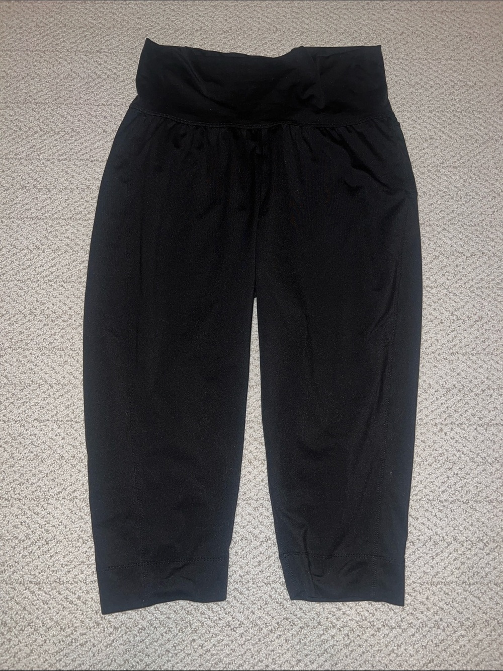 Pantagonia Roll over top Capri Pants